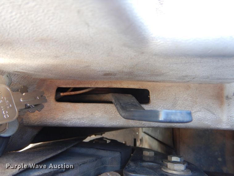 image for item DI3534 1999 Bobcat 331  mini excavator