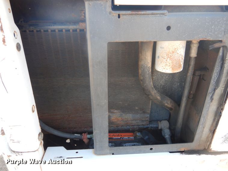 image for item DI3534 1999 Bobcat 331  mini excavator