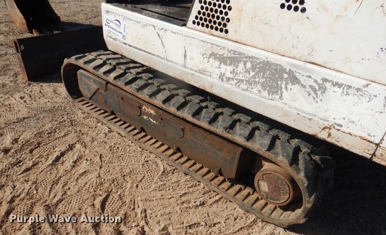 image for item DI3534 1999 Bobcat 331  mini excavator