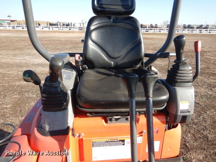 image for item DI3535 2016 Kubota U17  mini excavator