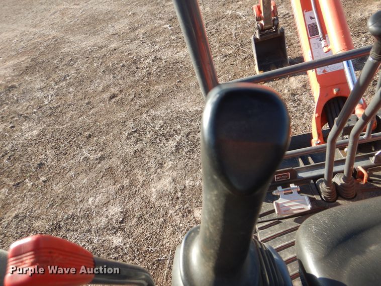 image for item DI3535 2016 Kubota U17  mini excavator