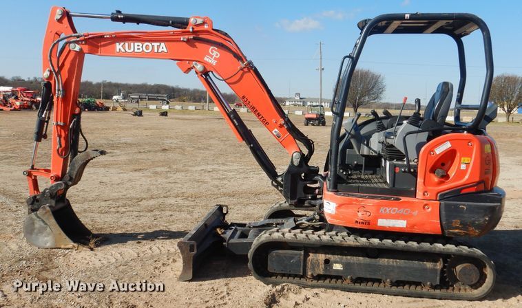 image for item DI3537 2019 Kubota KX040-4  mini excavator