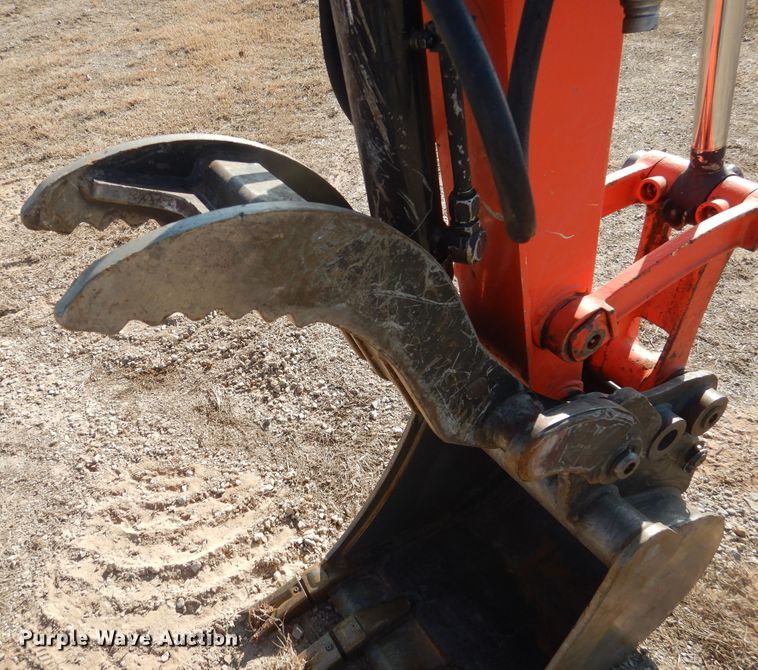 image for item DI3537 2019 Kubota KX040-4  mini excavator