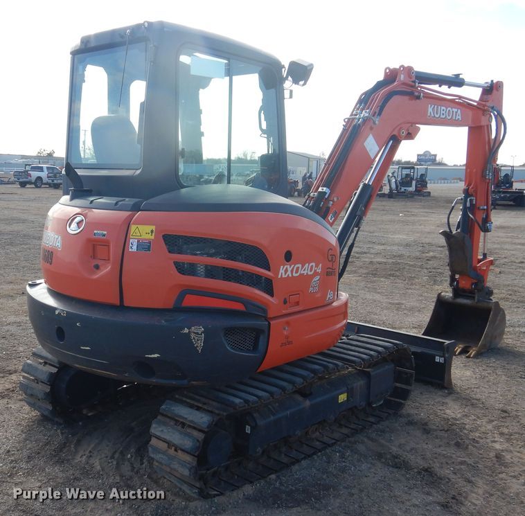 image for item DI3538 2019 Kubota KX040-4  mini excavator