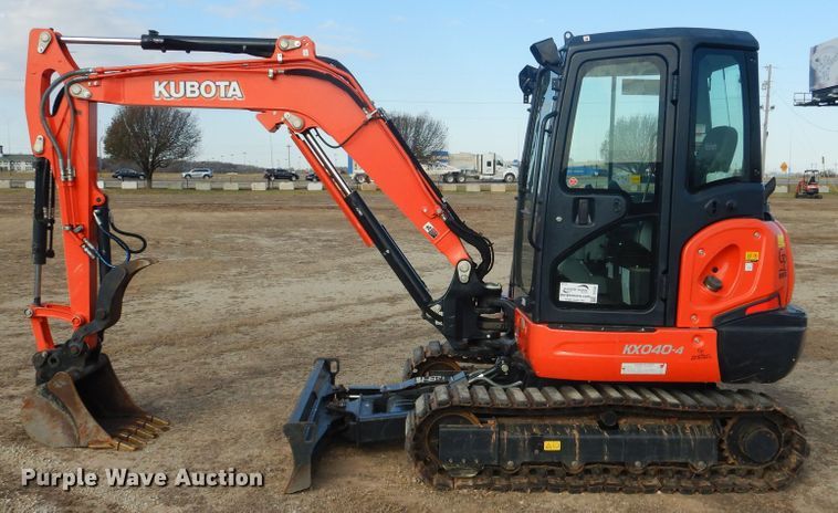 image for item DI3538 2019 Kubota KX040-4  mini excavator