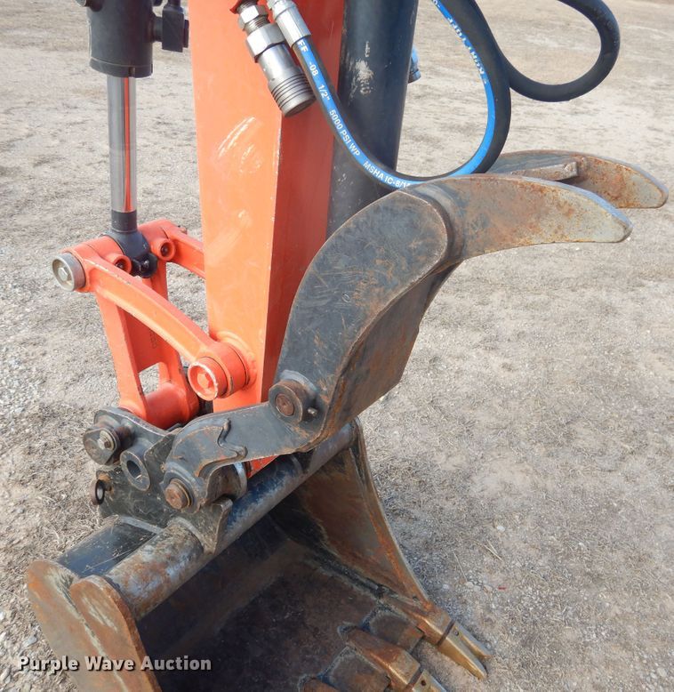 image for item DI3538 2019 Kubota KX040-4  mini excavator
