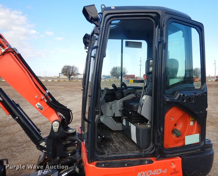 image for item DI3538 2019 Kubota KX040-4  mini excavator