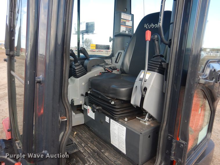 image for item DI3538 2019 Kubota KX040-4  mini excavator