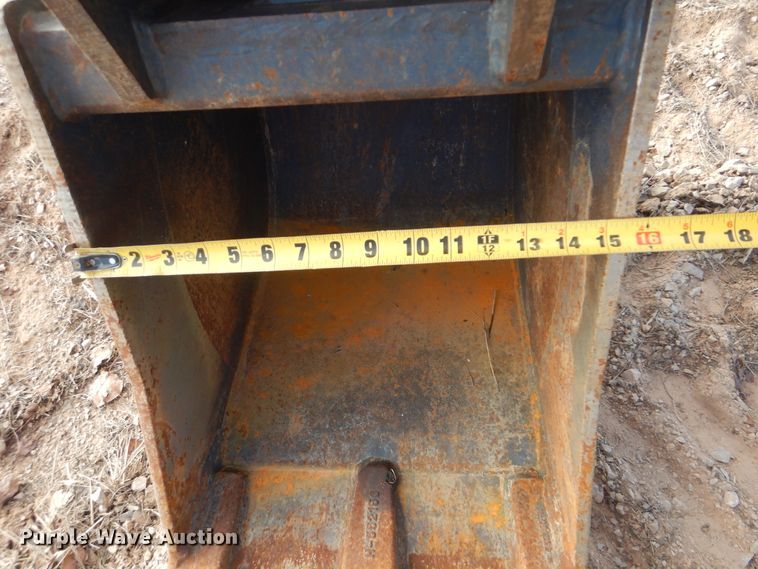 image for item DI3539 2018 Kubota KX040-4  mini excavator