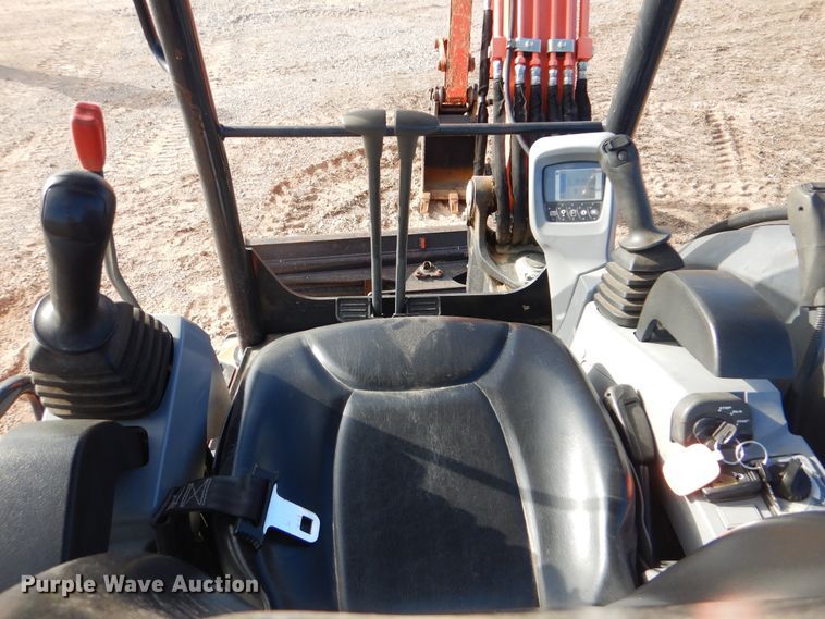 image for item DI3539 2018 Kubota KX040-4  mini excavator