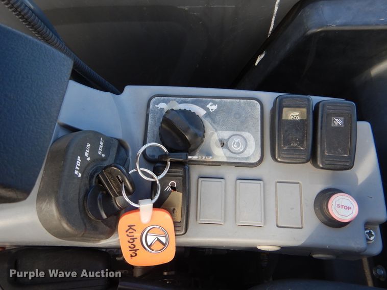 image for item DI3539 2018 Kubota KX040-4  mini excavator