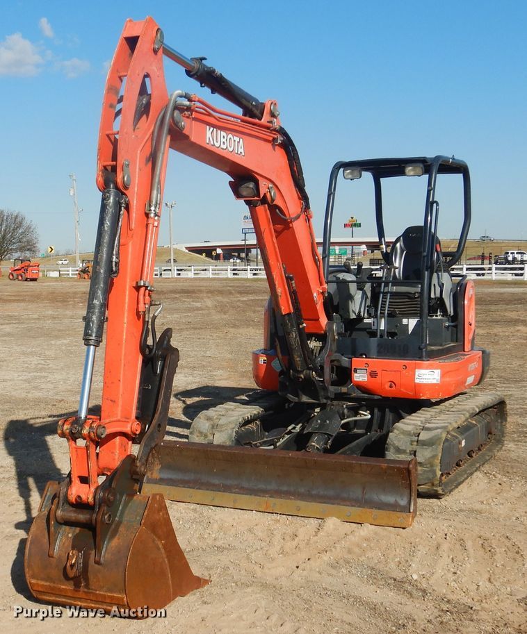image for item DI3541 2017 Kubota KX057-4R1AP  mini excavator