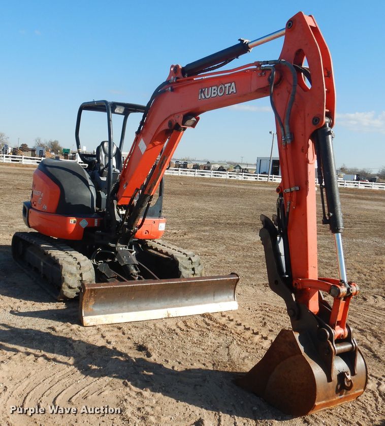 image for item DI3541 2017 Kubota KX057-4R1AP  mini excavator