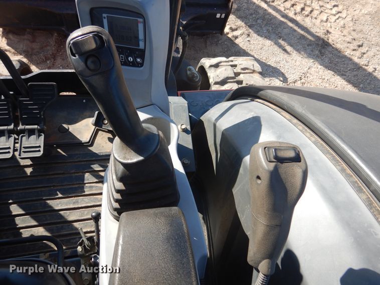 image for item DI3541 2017 Kubota KX057-4R1AP  mini excavator