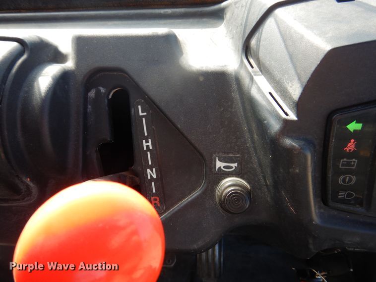 image for item DI3543 2016 Kubota RTV-X1140  utility vehicle