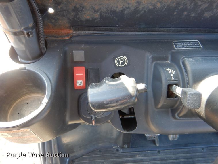 image for item DI3552 2016 Kubota RTV-X1140  utility vehicle