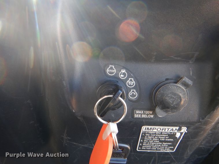 image for item DI3552 2016 Kubota RTV-X1140  utility vehicle