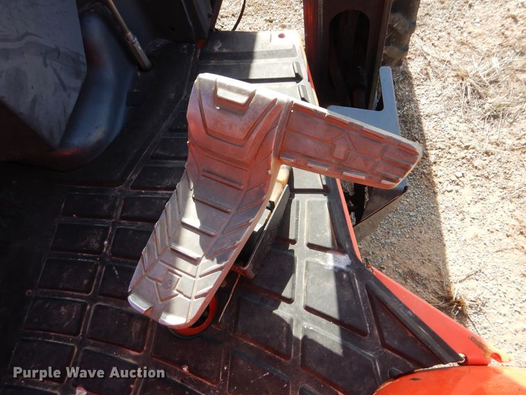 image for item DI3556 2018 Kubota L47  backhoe