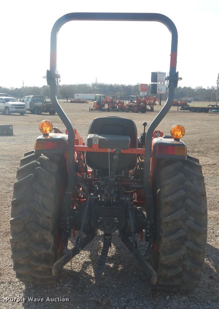 image for item DI3557 2018 Kubota L4701  MFWD tractor