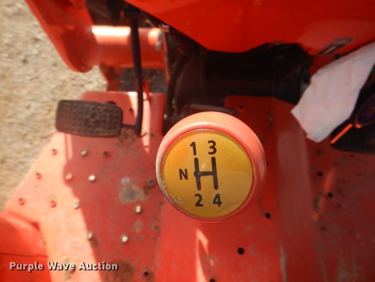 image for item DI3557 2018 Kubota L4701  MFWD tractor