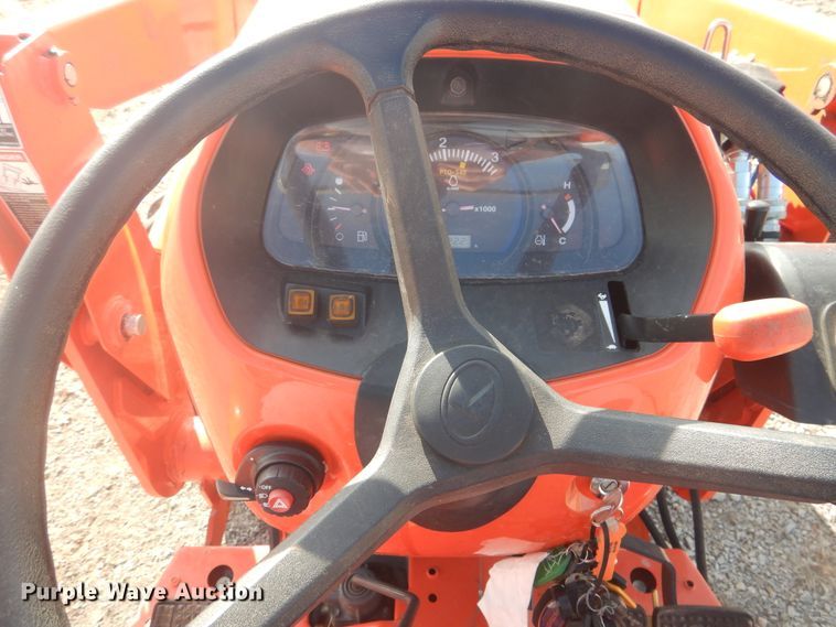 image for item DI3557 2018 Kubota L4701  MFWD tractor