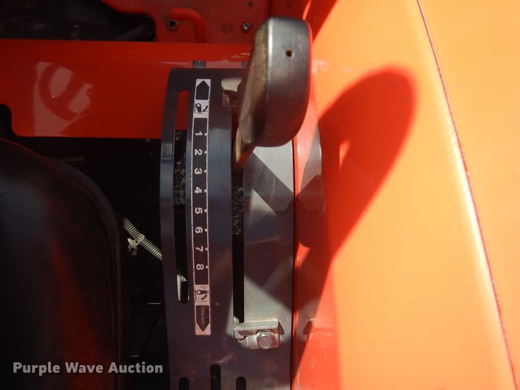 image for item DI3557 2018 Kubota L4701  MFWD tractor