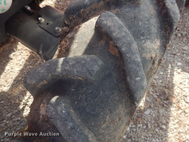 image for item DI3557 2018 Kubota L4701  MFWD tractor