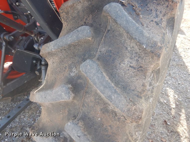 image for item DI3557 2018 Kubota L4701  MFWD tractor