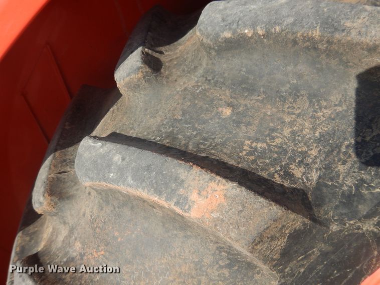 image for item DI3557 2018 Kubota L4701  MFWD tractor