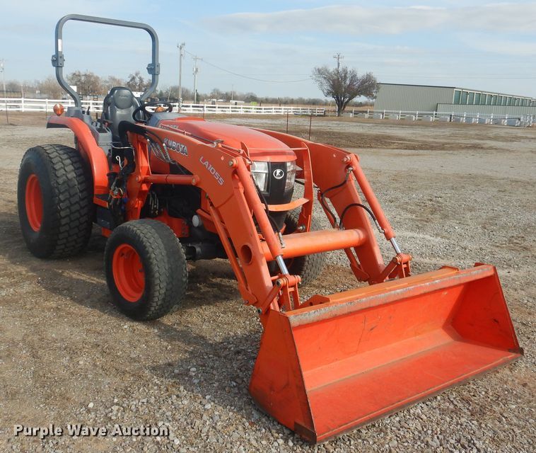 image for item DI3561 2017 Kubota L6060  MFWD tractor