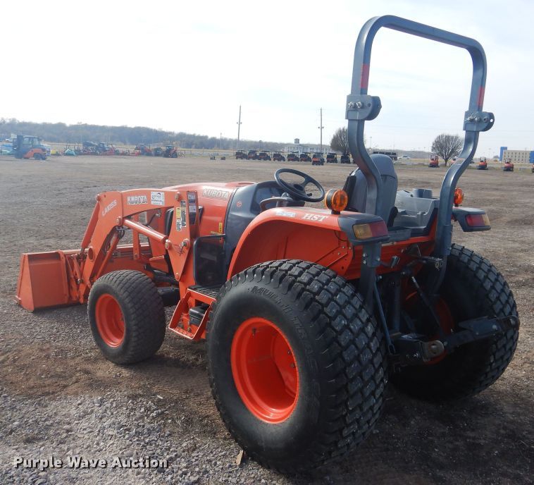 image for item DI3561 2017 Kubota L6060  MFWD tractor