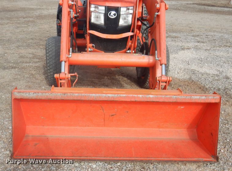 image for item DI3561 2017 Kubota L6060  MFWD tractor