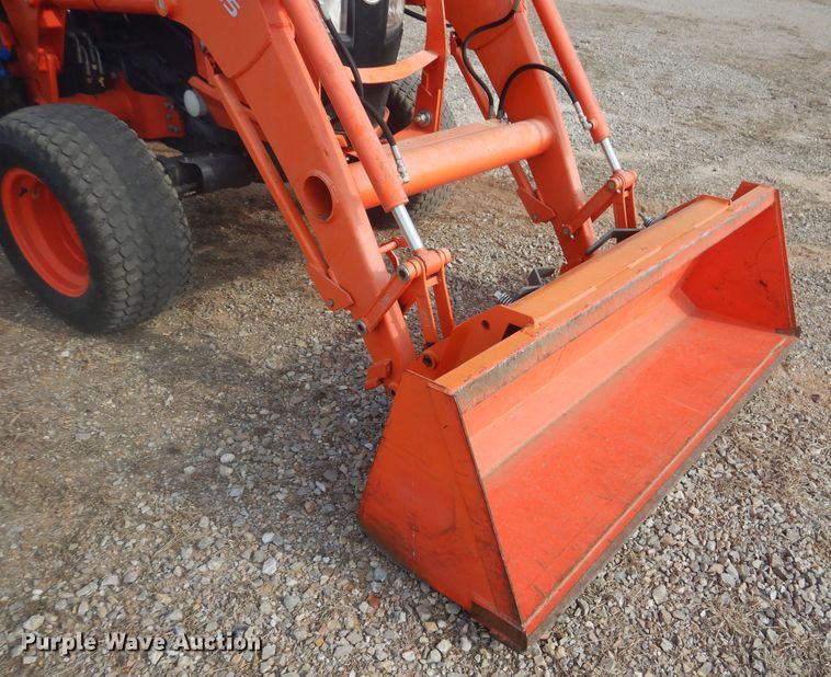 image for item DI3561 2017 Kubota L6060  MFWD tractor
