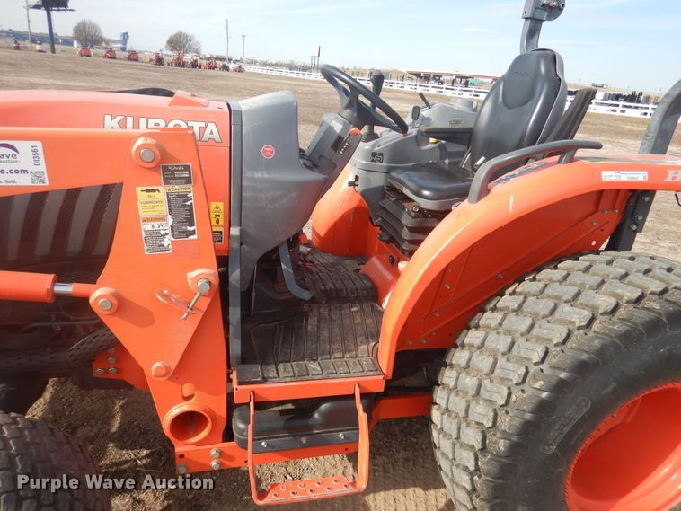 image for item DI3561 2017 Kubota L6060  MFWD tractor