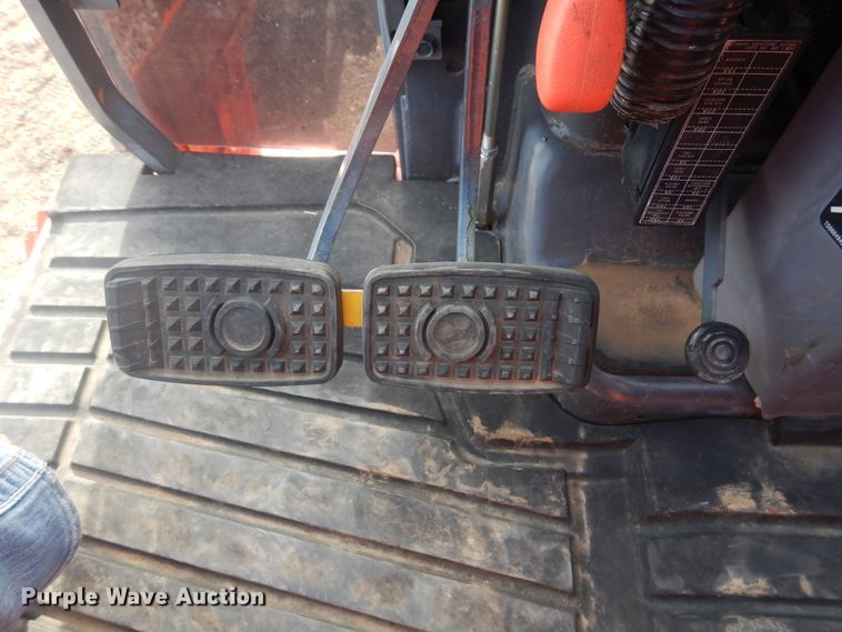 image for item DI3561 2017 Kubota L6060  MFWD tractor