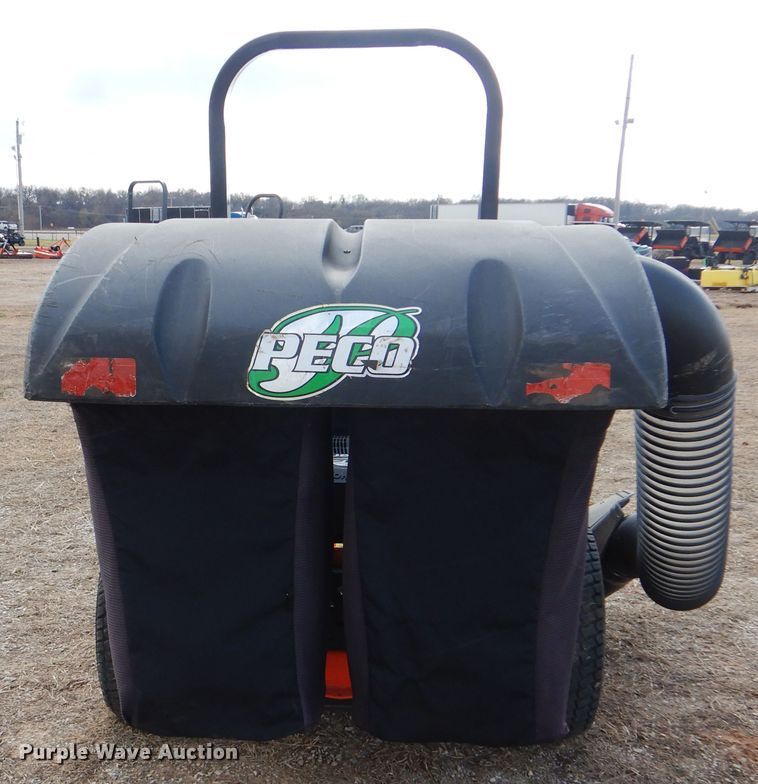 image for item DI3582 2016 Kubota Z121S  ZTR lawn mower