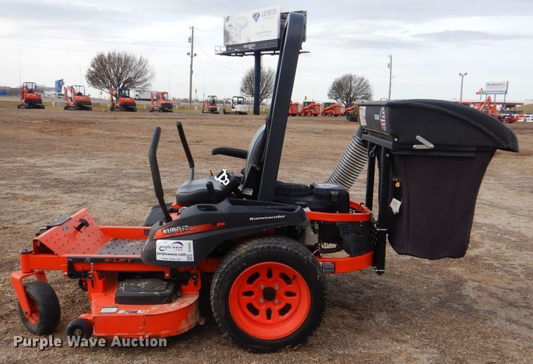 image for item DI3582 2016 Kubota Z121S  ZTR lawn mower
