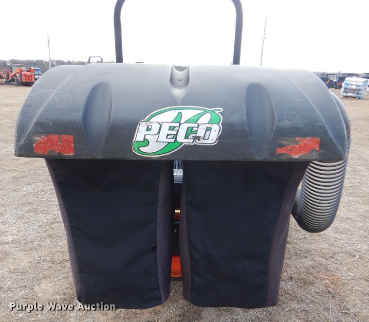 image for item DI3582 2016 Kubota Z121S  ZTR lawn mower