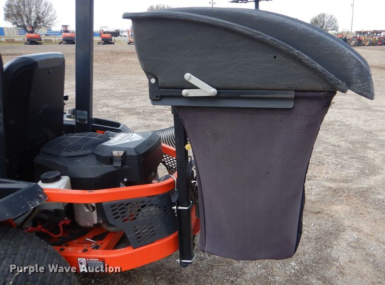 image for item DI3582 2016 Kubota Z121S  ZTR lawn mower