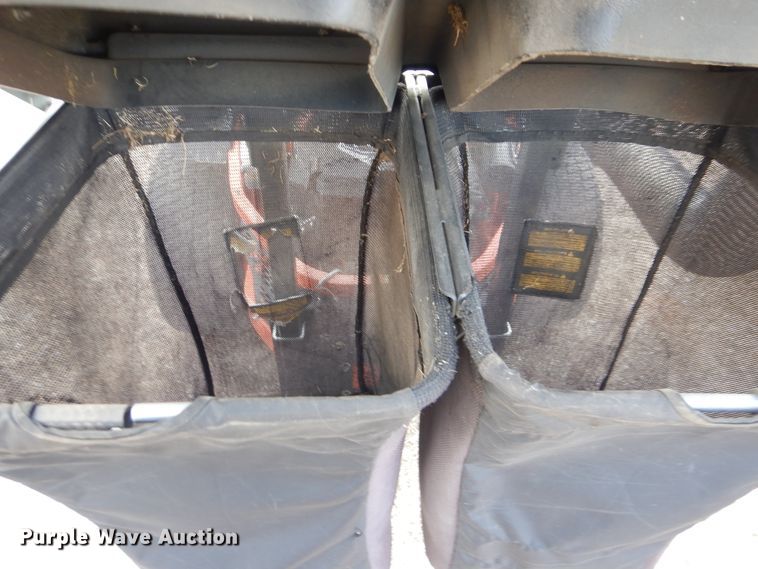 image for item DI3582 2016 Kubota Z121S  ZTR lawn mower