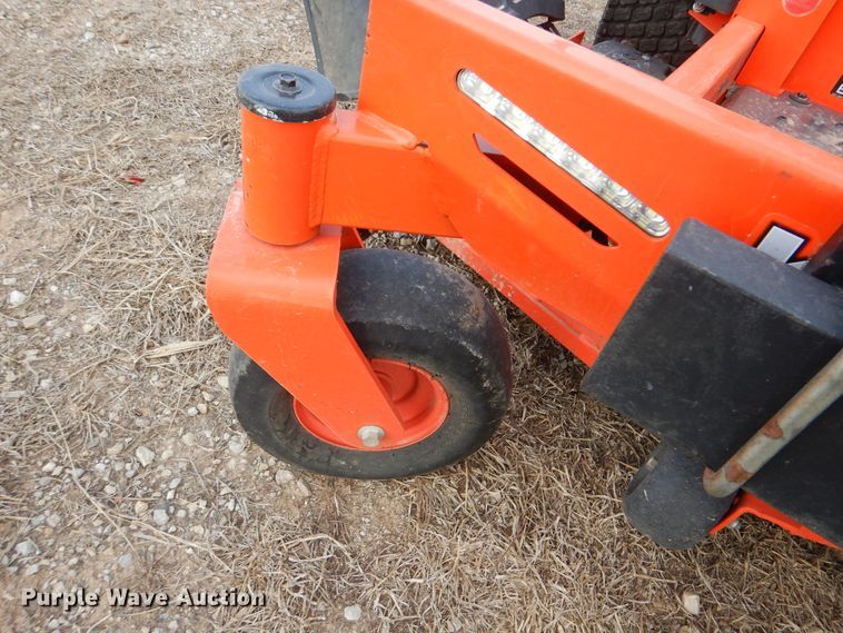 image for item DI3582 2016 Kubota Z121S  ZTR lawn mower