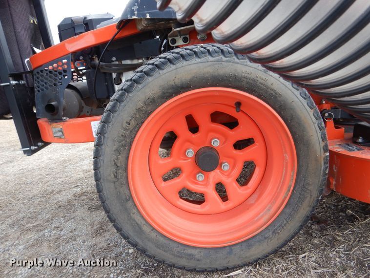 image for item DI3582 2016 Kubota Z121S  ZTR lawn mower