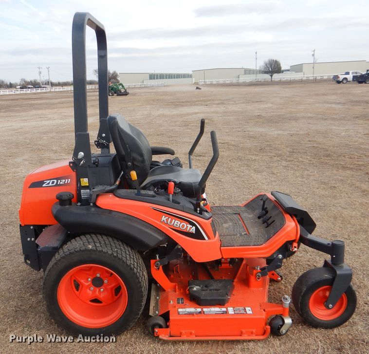 image for item DI3584 2019 Kubota ZD1211R  ZTR lawn mower