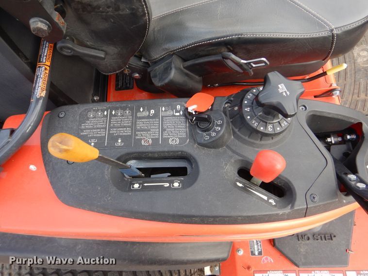 image for item DI3584 2019 Kubota ZD1211R  ZTR lawn mower