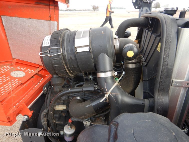 image for item DI3584 2019 Kubota ZD1211R  ZTR lawn mower