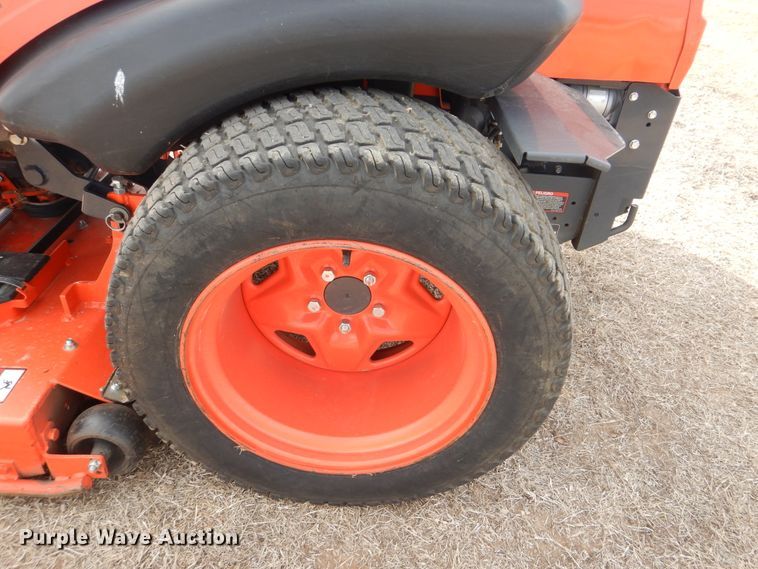 image for item DI3584 2019 Kubota ZD1211R  ZTR lawn mower