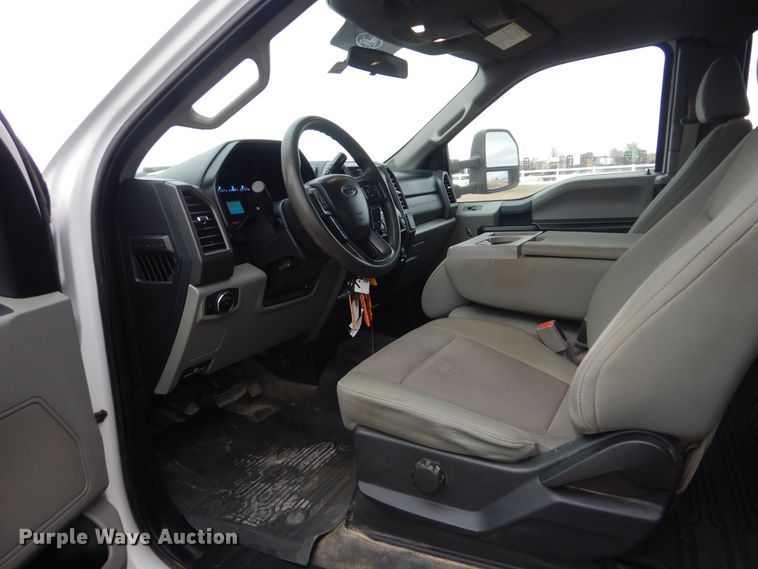 image for item DI3602 2017 Ford F450 Super Duty XL  SuperCab flatbed truck