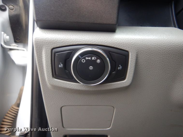 image for item DI3602 2017 Ford F450 Super Duty XL  SuperCab flatbed truck