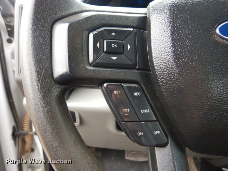 image for item DI3602 2017 Ford F450 Super Duty XL  SuperCab flatbed truck