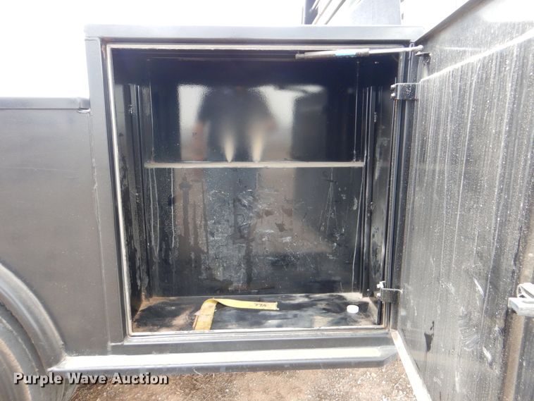 image for item DI3602 2017 Ford F450 Super Duty XL  SuperCab flatbed truck